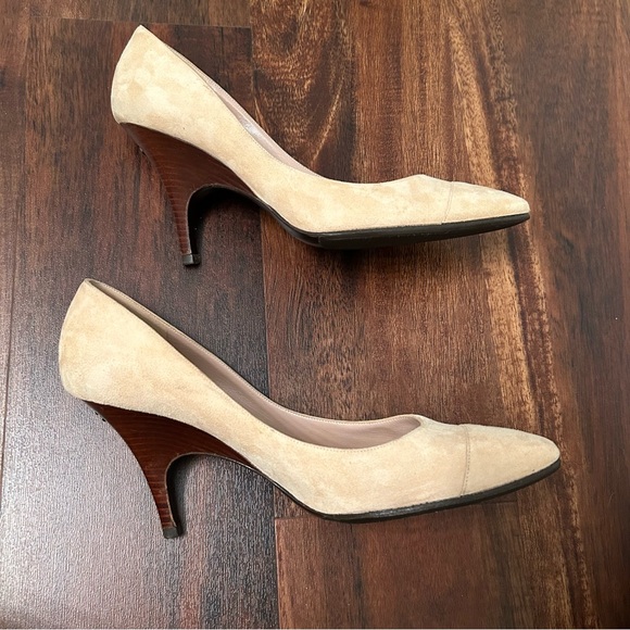 Chanel | suede heels size 38 - Picture 9 of 10